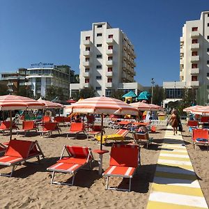 Hotel International